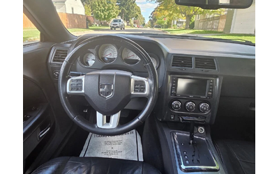 Dodge Challenger SXT Plus RWD - автомобили, коли, обяви за нови и употребявани 8