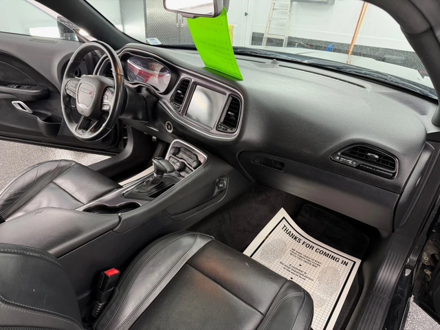 Dodge Challenger R/T* Back cam* Keyless Enter* Performance Brake Pa - автомобили, коли, обяви за нови и употребявани 6