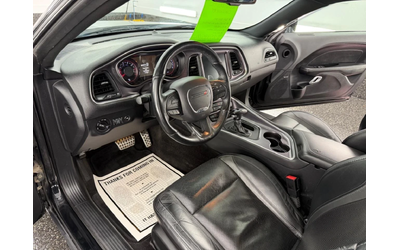 Dodge Challenger R/T* Back cam* Keyless Enter* Performance Brake Pa - автомобили, коли, обяви за нови и употребявани 7