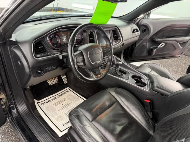 Dodge Challenger R/T* Back cam* Keyless Enter* Performance Brake Pa - автомобили, коли, обяви за нови и употребявани 7