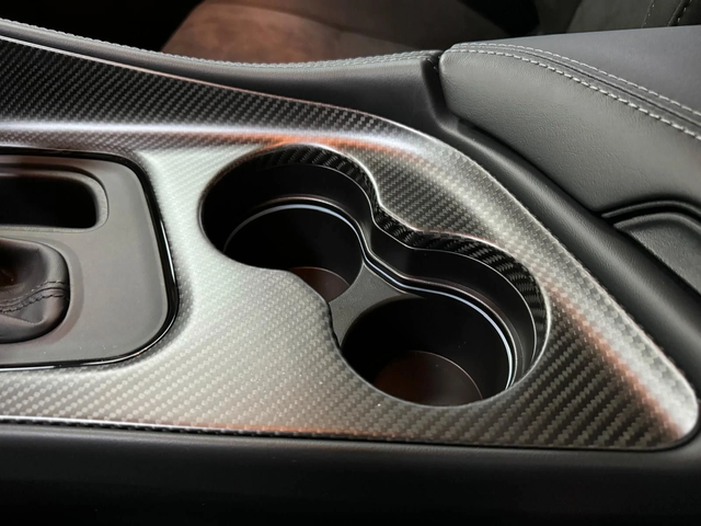 Dodge Challenger 6.4L R/T - автомобили, коли, обяви за нови и употребявани 10