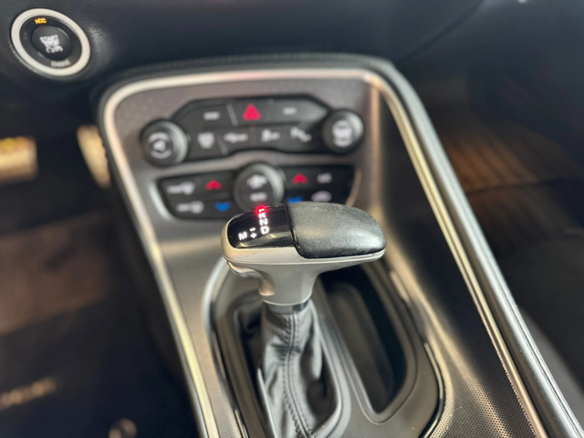 Dodge Challenger 6.4 HEMI * ScatPack SRT392* Лизинг - автомобили, коли, обяви за нови и употребявани 10