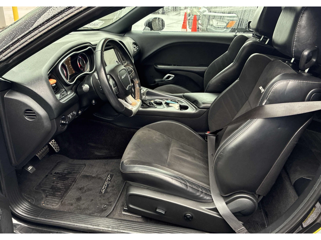 Dodge Challenger SRT 392* CARFAX* - автомобили, коли, обяви за нови и употребявани 3