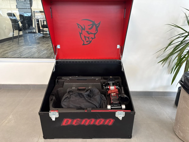 Dodge Challenger SRT Demon * 840КС* 9867КМ * АвтоКредит* ЦЕНА ДО БГ - автомобили, коли, обяви за нови и употребявани 13