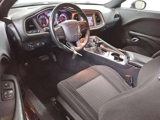 Dodge Challenger - автомобили, коли, обяви за нови и употребявани 6