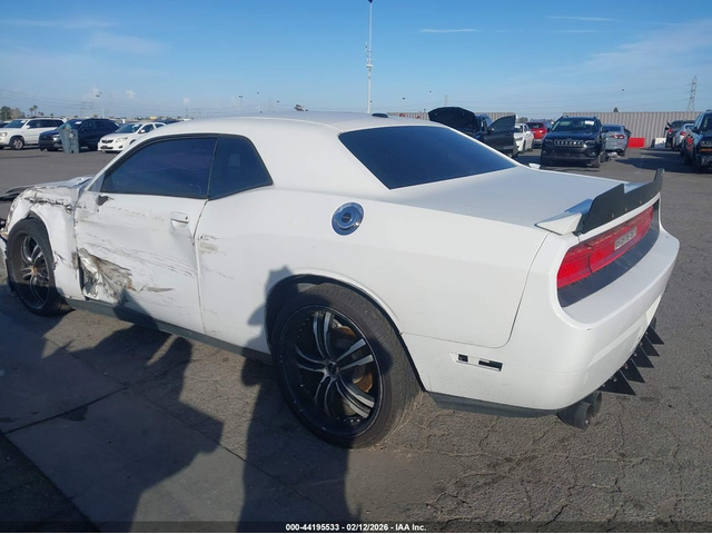 Dodge Challenger 5.7L V-8 VVT, 372HP Rear Wheel Drive - автомобили, коли, обяви за нови и употребявани 14