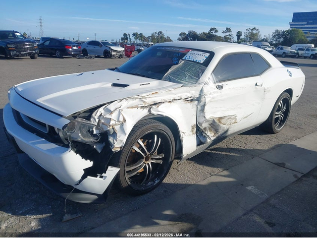 Dodge Challenger 5.7L V-8 VVT, 372HP Rear Wheel Drive - автомобили, коли, обяви за нови и употребявани 1