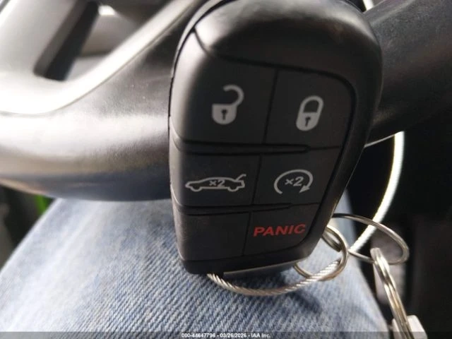 Dodge Challenger GT - автомобили, коли, обяви за нови и употребявани 10