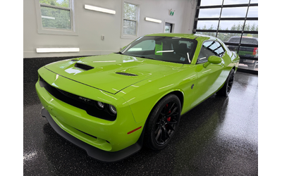 dodge-challenger-6-2l-8cyl-rwd - 0