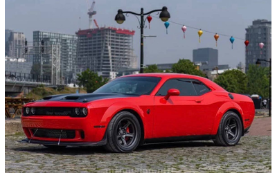 Dodge Challenger 6.2L 8cyl RWD - автомобили, коли, обяви за нови и употребявани 0