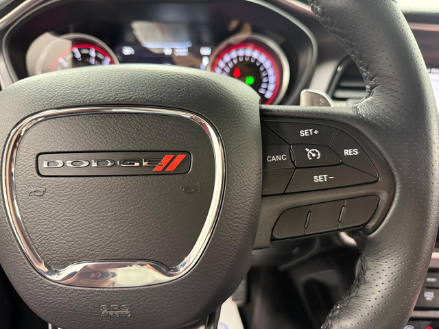 Dodge Challenger 6.4L 8cyl RWD - автомобили, коли, обяви за нови и употребявани 15