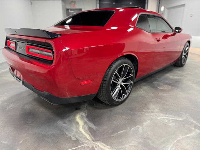 Dodge Challenger 6.4L 8cyl RWD - автомобили, коли, обяви за нови и употребявани 2