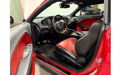 dodge-challenger-6-4l-8cyl-rwd - 4