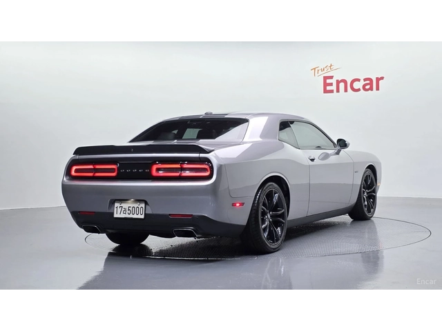 Dodge Challenger 5.7* КОЖА* ОБДУХВ* ПАНО - автомобили, коли, обяви за нови и употребявани 1
