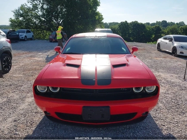 Dodge Challenger * R/T* KEYLESS* Camera* ПОДГРЕВ* - автомобили, коли, обяви за нови и употребявани 1