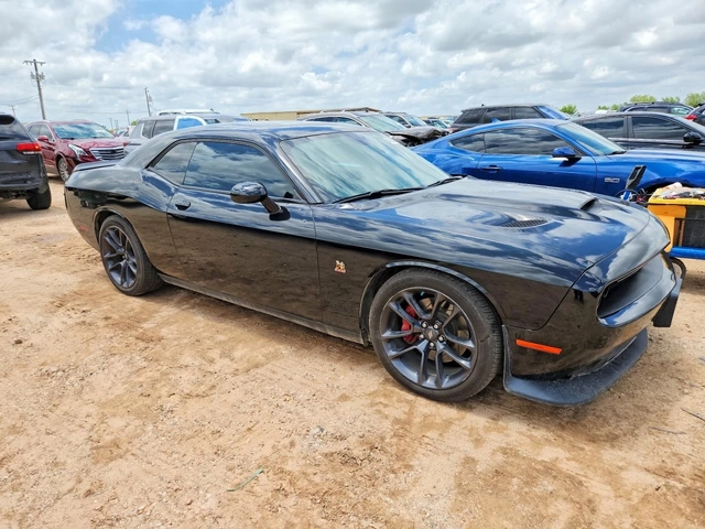 Dodge Challenger R* 6.4* V8* - автомобили, коли, обяви за нови и употребявани 0