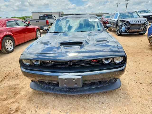 Dodge Challenger R* 6.4* V8* - автомобили, коли, обяви за нови и употребявани 2