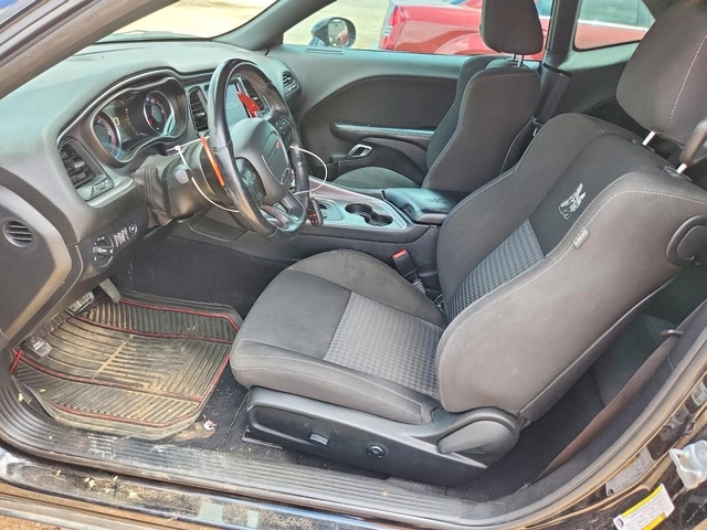 Dodge Challenger R* 6.4* V8* - автомобили, коли, обяви за нови и употребявани 7
