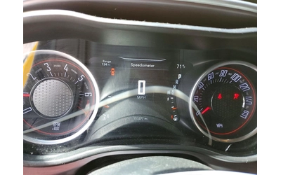 Dodge Challenger - автомобили, коли, обяви за нови и употребявани 8