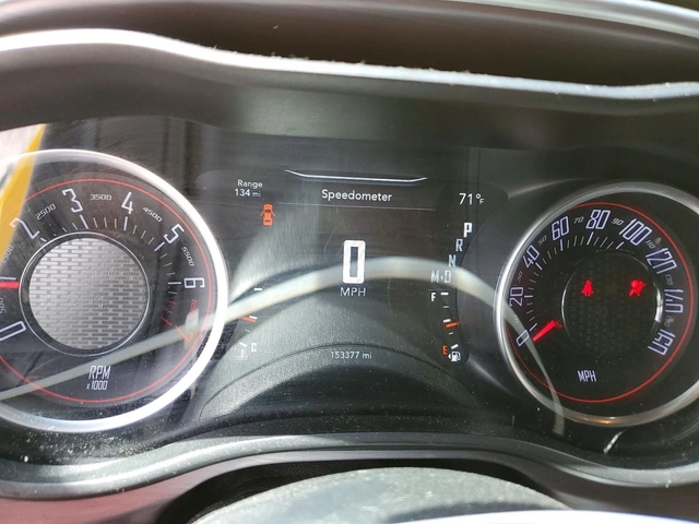Dodge Challenger - автомобили, коли, обяви за нови и употребявани 8