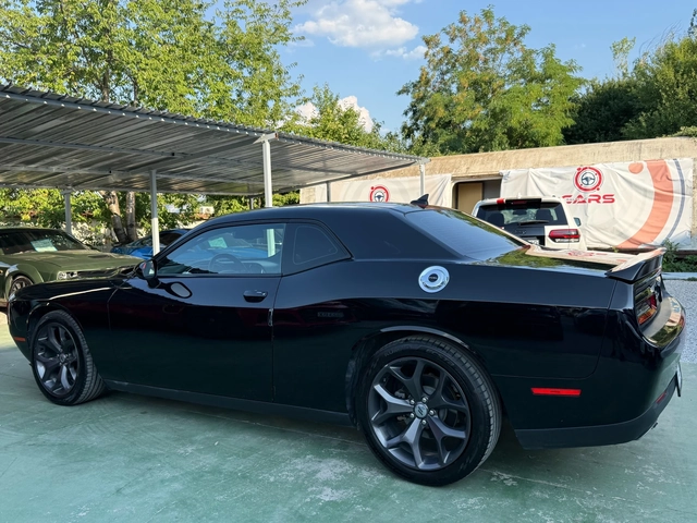 Dodge Challenger SXT - автомобили, коли, обяви за нови и употребявани 5