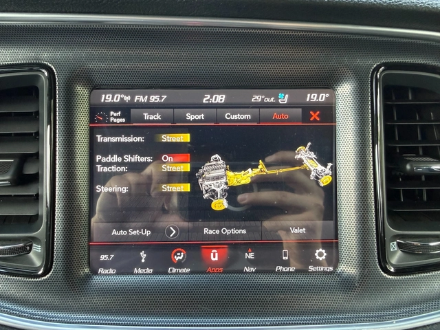 Dodge Challenger 6.4 T/A - автомобили, коли, обяви за нови и употребявани 12