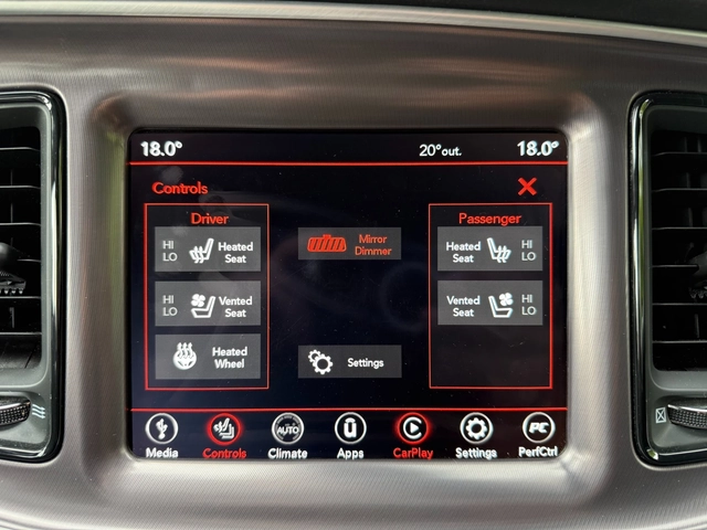 Dodge Challenger SXT PLUS - автомобили, коли, обяви за нови и употребявани 11