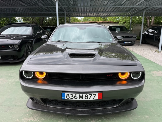 Dodge Challenger SXT PLUS - автомобили, коли, обяви за нови и употребявани 1