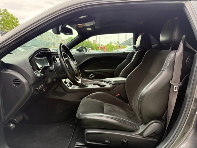 Dodge Challenger SXT PLUS - автомобили, коли, обяви за нови и употребявани 6