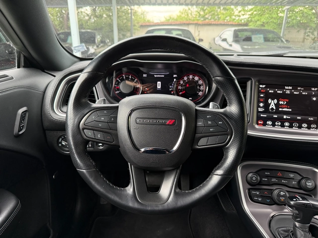 Dodge Challenger SXT PLUS - автомобили, коли, обяви за нови и употребявани 8