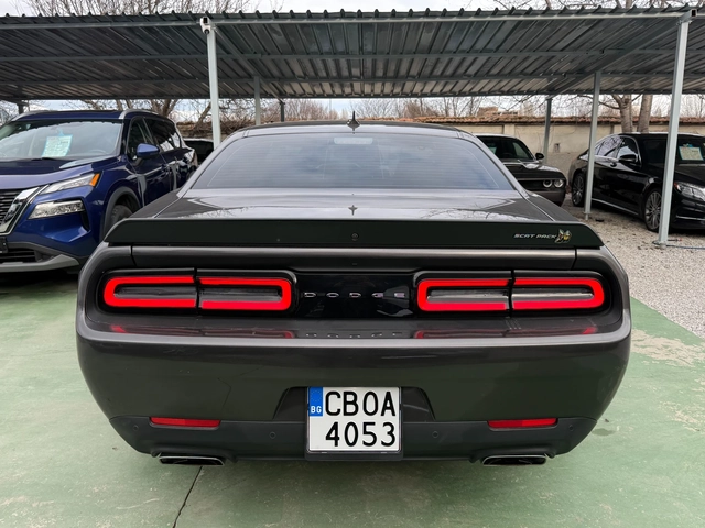 Dodge Challenger 6.4 SRT, WIDEBODY, SHAKER HOOD - автомобили, коли, обяви за нови и употребявани 4
