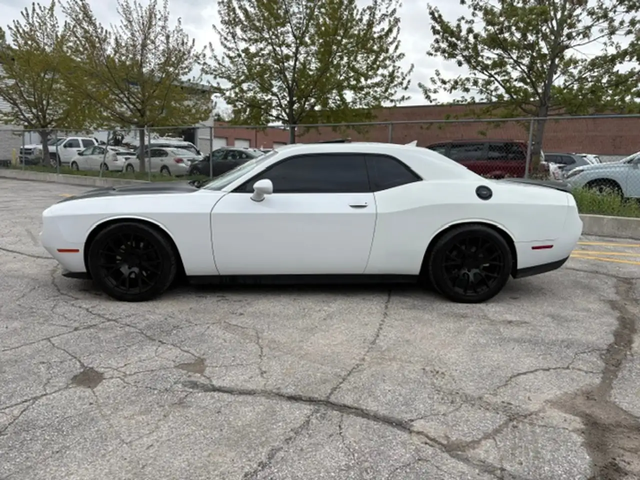 Dodge Challenger SXT PREMIUM-LEATHER-ROOF-CAMERA-NAVIGATION-WE FINA Rear Wheel Drive - автомобили, коли, обяви за нови и употребявани 1