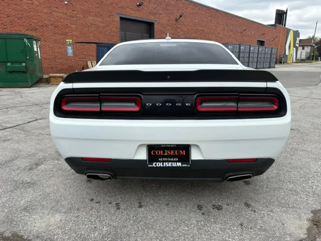 Dodge Challenger SXT PREMIUM-LEATHER-ROOF-CAMERA-NAVIGATION-WE FINA Rear Wheel Drive - автомобили, коли, обяви за нови и употребявани 3