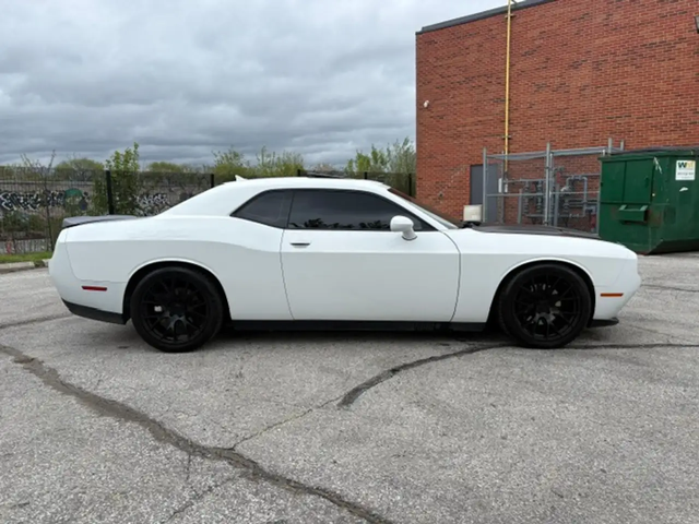 Dodge Challenger SXT PREMIUM-LEATHER-ROOF-CAMERA-NAVIGATION-WE FINA Rear Wheel Drive - автомобили, коли, обяви за нови и употребявани 5