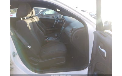 dodge-charger-3-6l-v-6-dohc-vvt-292hp-all-wheel-drive - 4