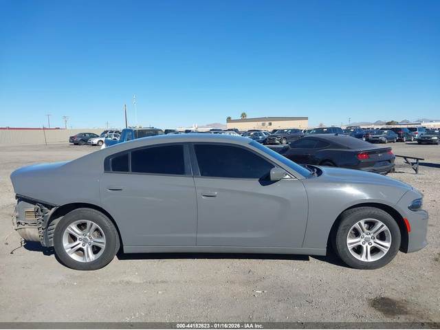Dodge Charger 3.6L V-6 DOHC, VVT, 292HP Rear Wheel Drive - автомобили, коли, обяви за нови и употребявани 13