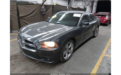 dodge-charger-3-6l-v-6-dohc-vvt-292hp-rear-wheel-drive - 1