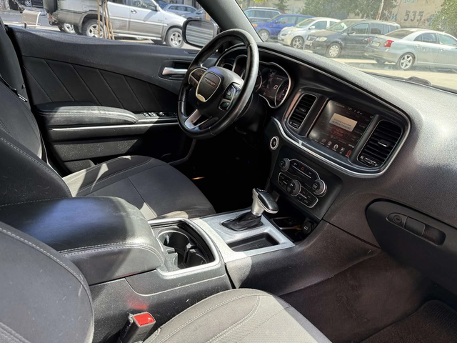 Dodge Charger FACE* 3.6SXT - автомобили, коли, обяви за нови и употребявани 6