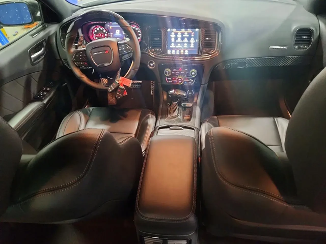 Dodge Charger R/T 5.7 - автомобили, коли, обяви за нови и употребявани 7