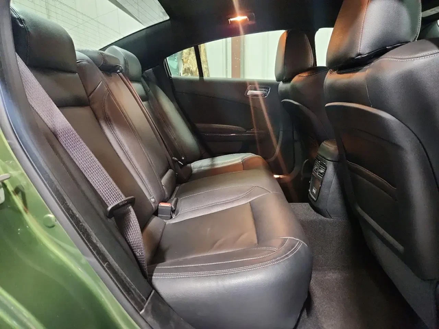 Dodge Charger R/T 5.7 - автомобили, коли, обяви за нови и употребявани 9