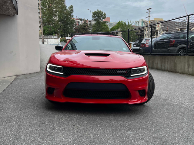 Dodge Charger 5.7L 8cyl RWD - автомобили, коли, обяви за нови и употребявани 5
