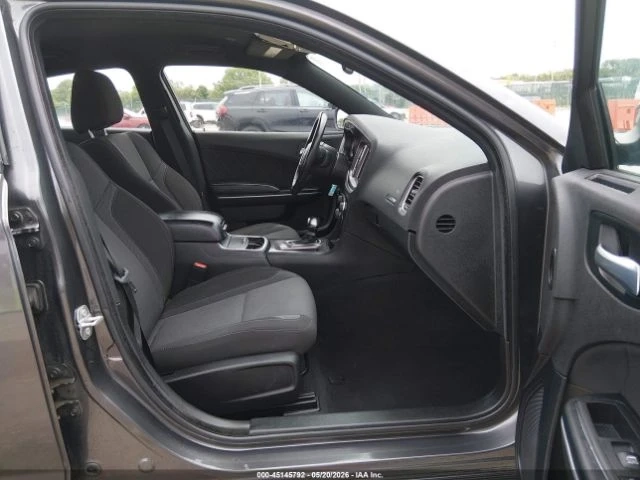 Dodge Charger SXT RWD - автомобили, коли, обяви за нови и употребявани 4