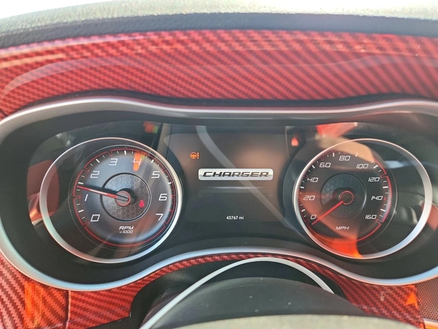 Dodge Charger R/T 5.7 HEMI - автомобили, коли, обяви за нови и употребявани 8