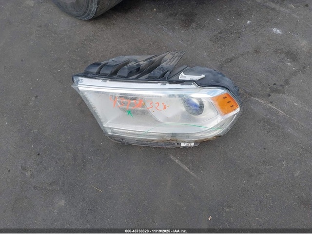 Dodge Durango 3.6L V-6 DOHC, VVT, 290HP 4X2 Drive - автомобили, коли, обяви за нови и употребявани 11