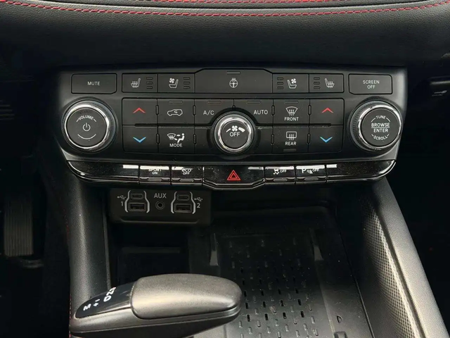 Dodge Durango R/T AWD | Sunroof | Leather All Wheel Drive - автомобили, коли, обяви за нови и употребявани 19
