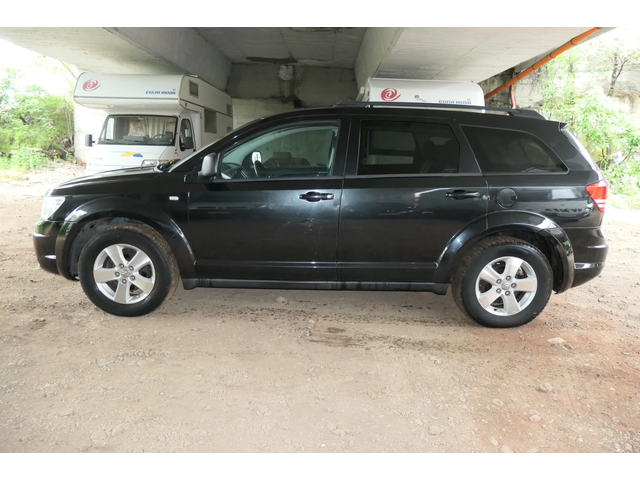 Dodge Journey 2.0CRD АВТОМАТИК SXT АВТОПИЛОТ - автомобили, коли, обяви за нови и употребявани 4