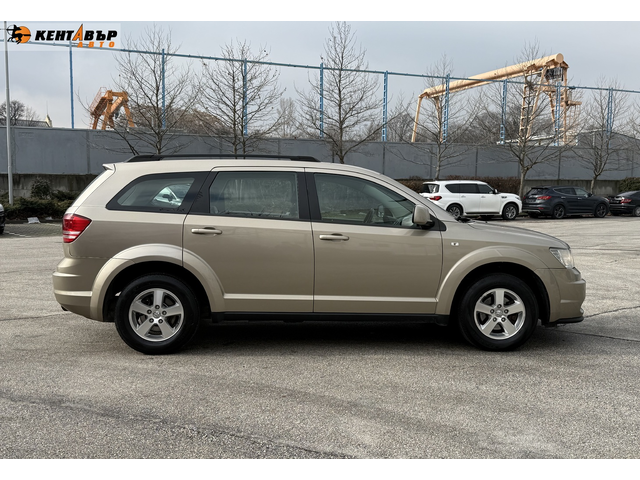 Dodge Journey 2.4i 167к.с.ГАЗ/ГАРАНЦИЯ ОТ КЕНТАВЪР - автомобили, коли, обяви за нови и употребявани 4