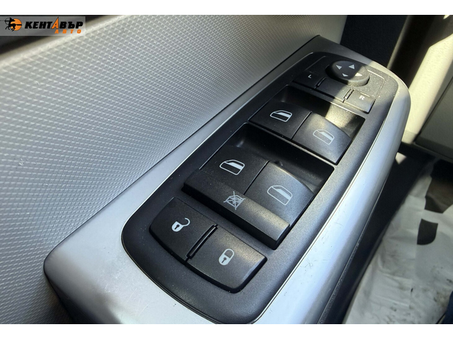 Dodge Nitro Автоматик/4х4/ГАРАНЦИЯ ОТ КЕНТАВЪР - автомобили, коли, обяви за нови и употребявани 13