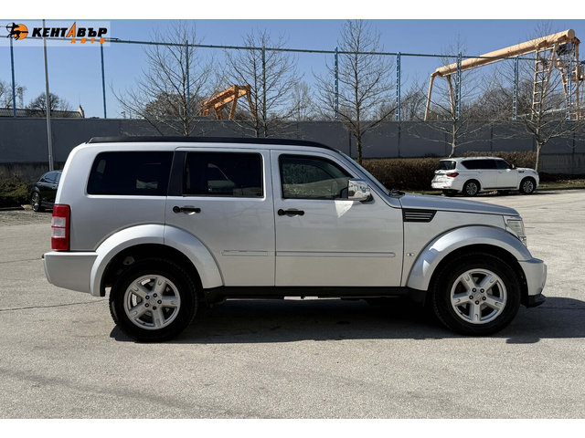 Dodge Nitro Автоматик/4х4/ГАРАНЦИЯ ОТ КЕНТАВЪР - автомобили, коли, обяви за нови и употребявани 4