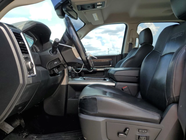 Dodge RAM 1500 LARAMIE* DIESEL - автомобили, коли, обяви за нови и употребявани 6